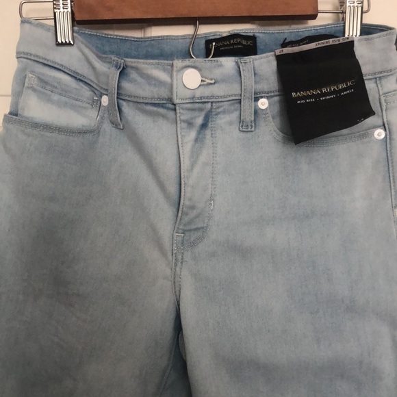BANANA Republic Women’s Premium Denim Mid Rise Skinny Raw Hem Ankle Jeans Sz 27 - Picture 2 of 8